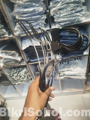 Metal Hangar premium